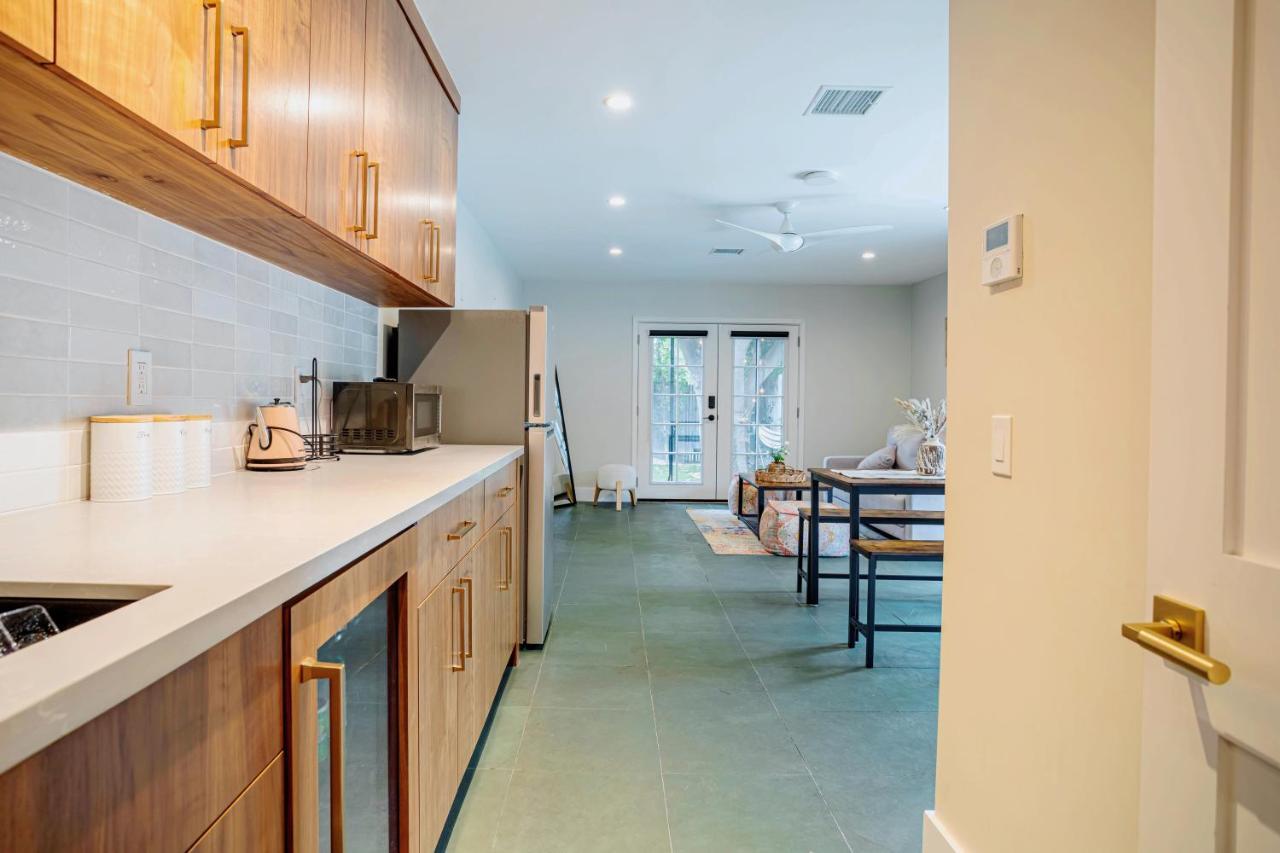 Serene 1 Bed Guest House With Patio Sleeps 6 洛杉矶 外观 照片