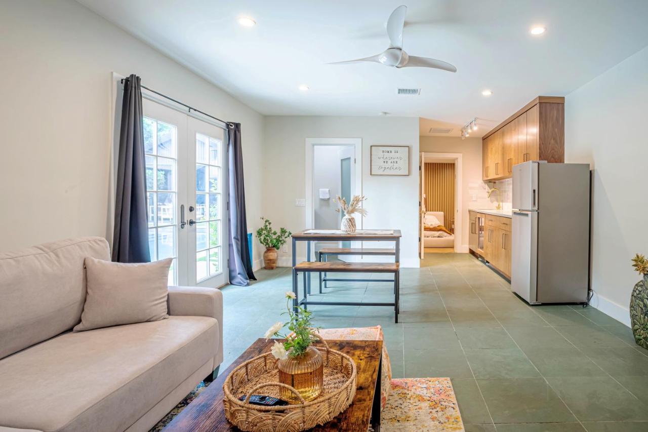 Serene 1 Bed Guest House With Patio Sleeps 6 洛杉矶 外观 照片