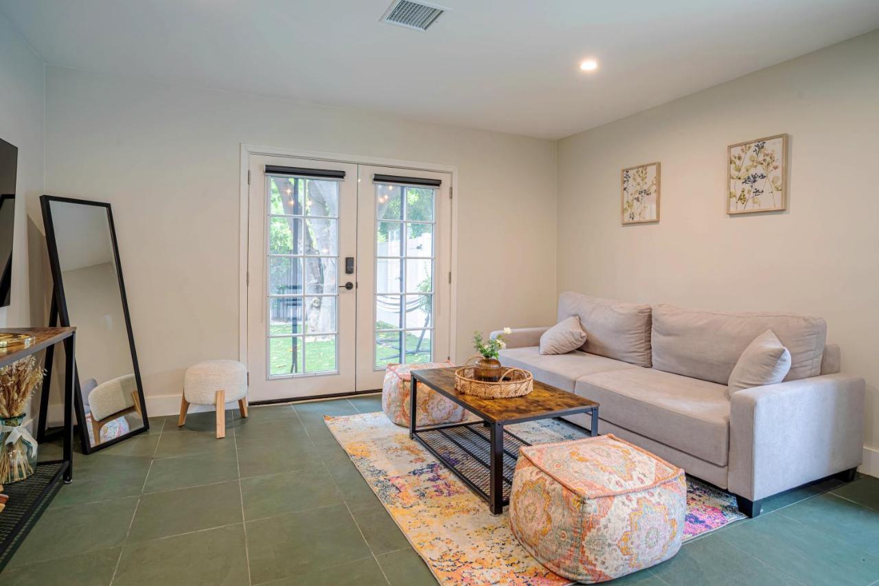 Serene 1 Bed Guest House With Patio Sleeps 6 洛杉矶 外观 照片